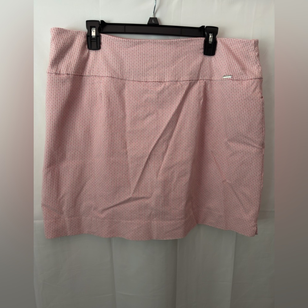 🛍️SC & Co Pink Patterned Skort - Picture 3 of 10